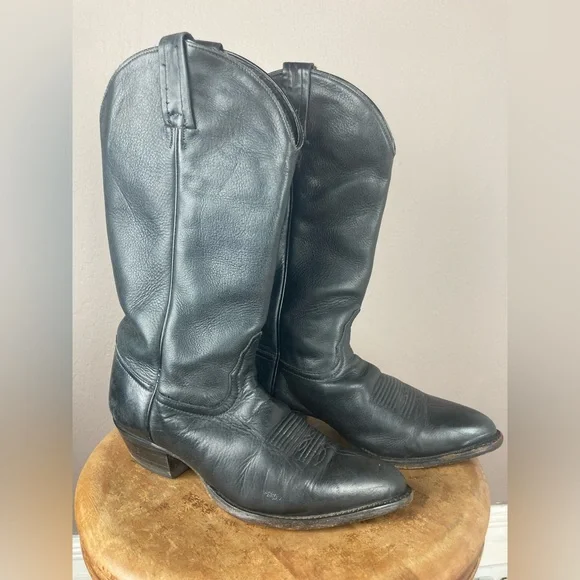 Vintage Tony Lama Black Leather Cowboy Boots